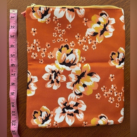 🌟 Rachel Pally Clutch Zahara Folding Floral Orange Blossom Vegan Leather - Picture 4 of 7